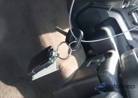 2015 Chevrolet Silverado 1500 1Lt из США, поврежденный, VIN 3GCPCREC8FG282731